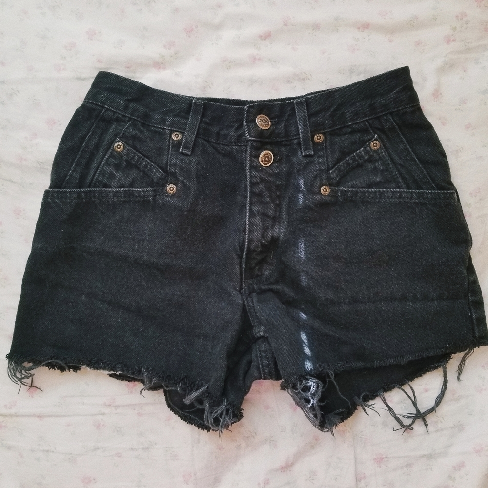 Levi vintage mom shorts